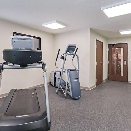 Woodspring Suites Davenport Quad Cities エクステリア 写真