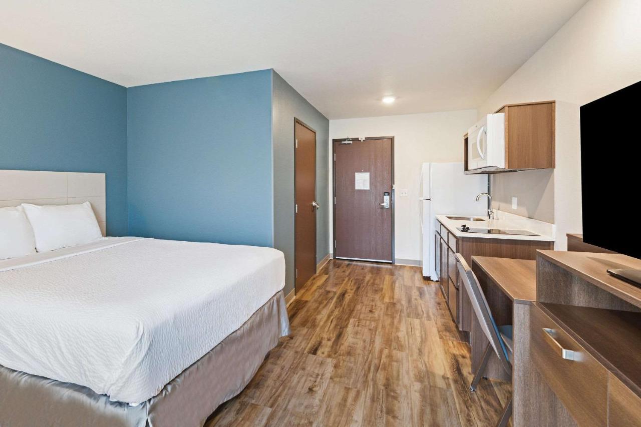 Woodspring Suites Davenport Quad Cities エクステリア 写真