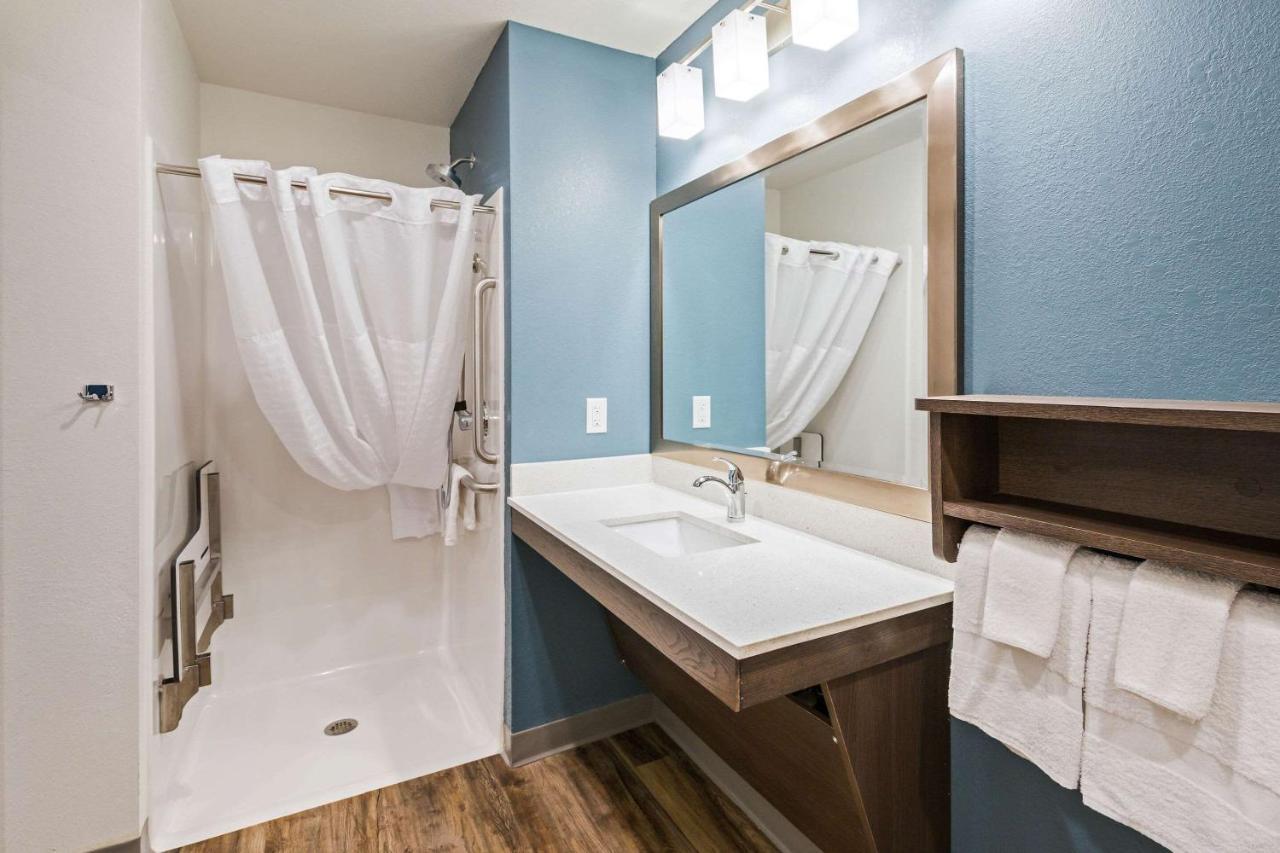 Woodspring Suites Davenport Quad Cities エクステリア 写真